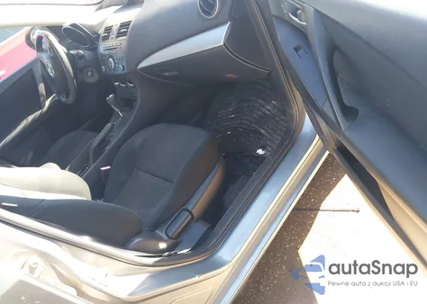 2013 Mazda Mazda3 I Sport z USA, uszkodzony, nr VIN JM1BL1U73D1794182